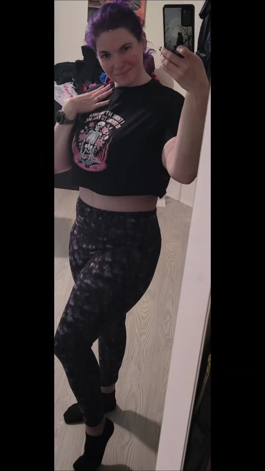@GlitterGothQueen