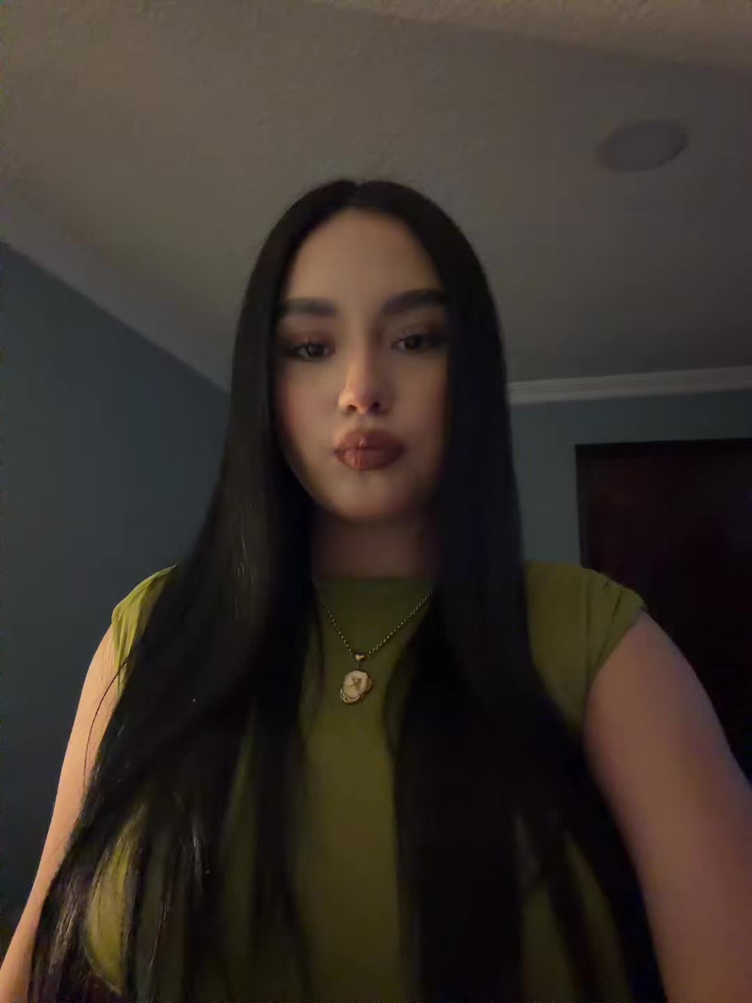 @Olivares