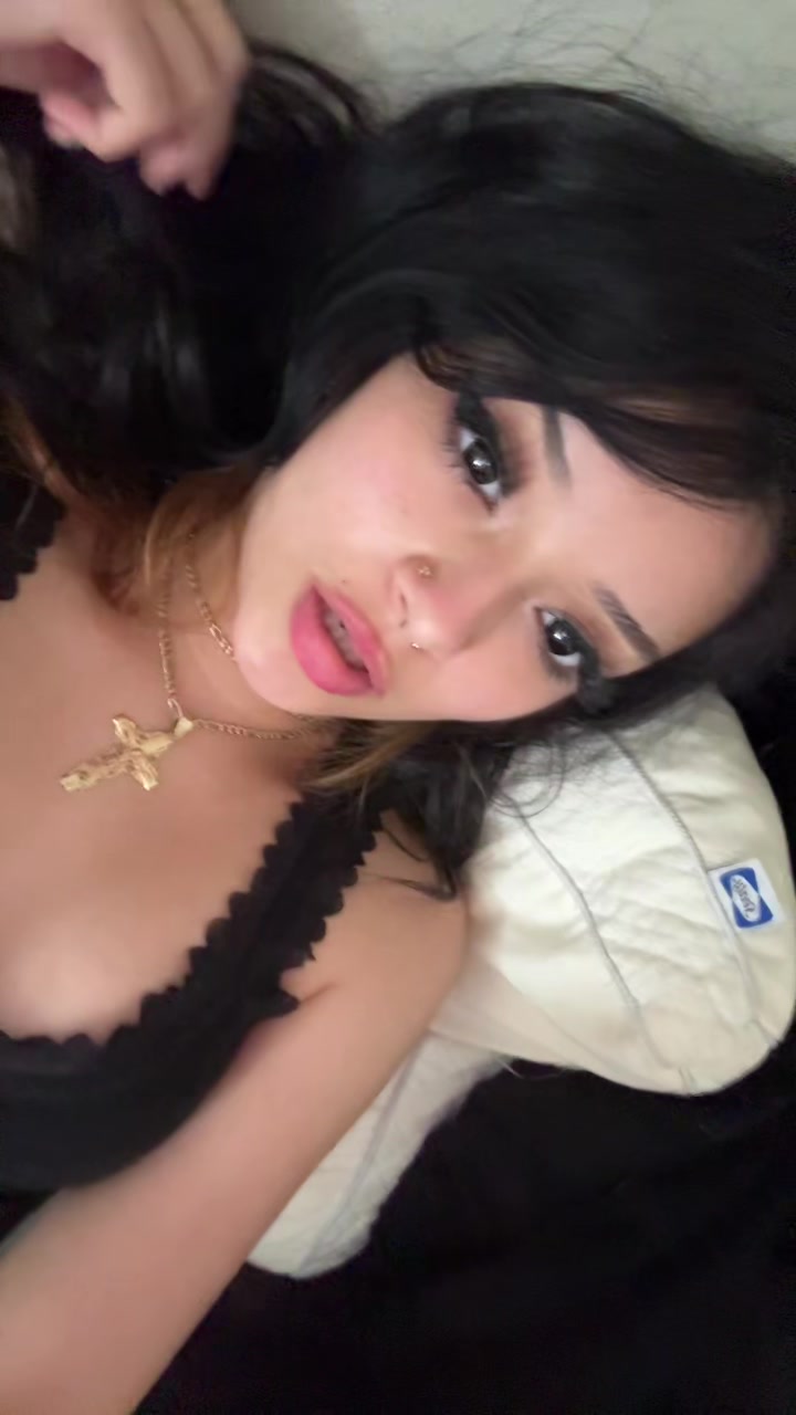 @￶