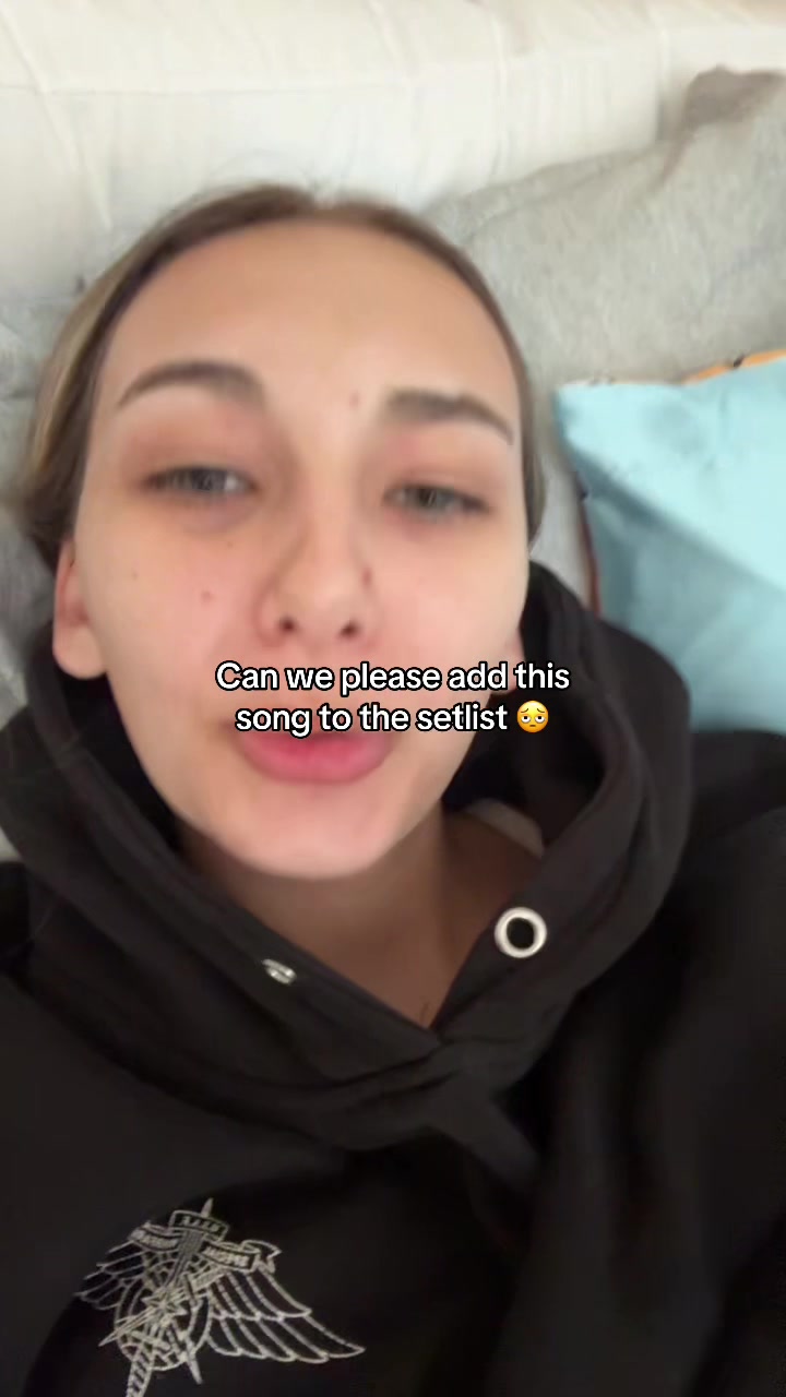 @Bella