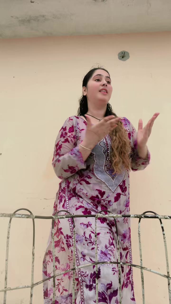 @Iqra