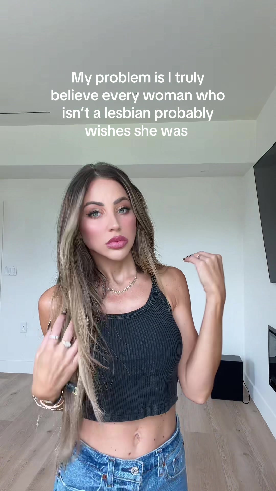 @Samantha Squirrell✨