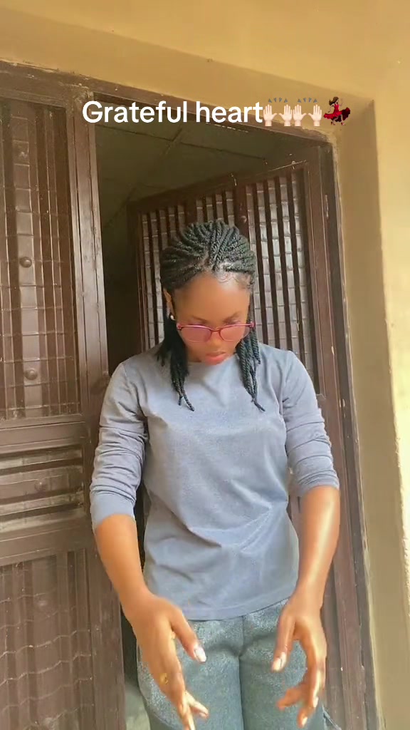 @&Egrave;k&uacute;nol&aacute; ❤️ (Ol&uacute;wap&oacute;nmil&eacute;)