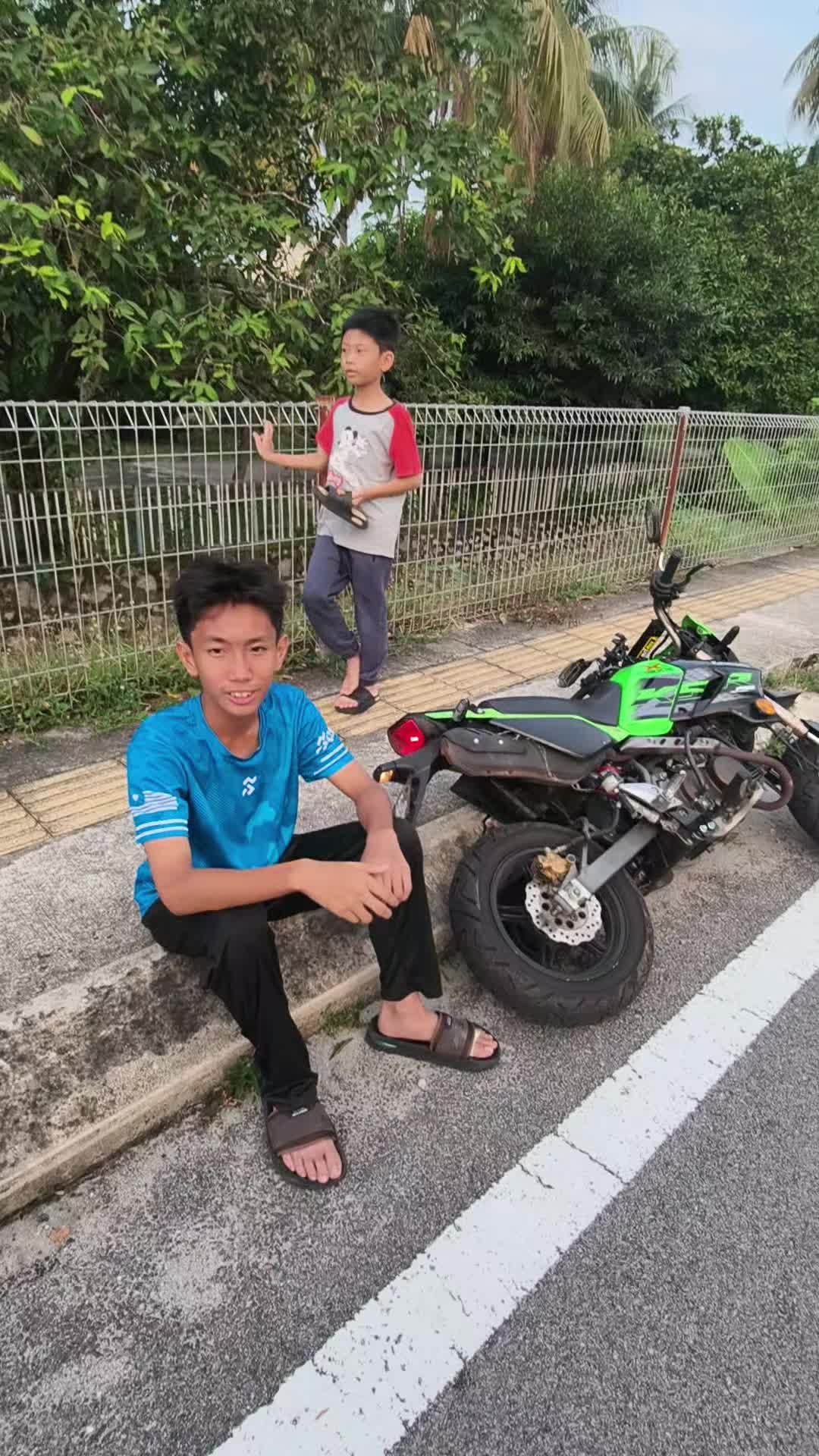 @Encik Ashiiyapp