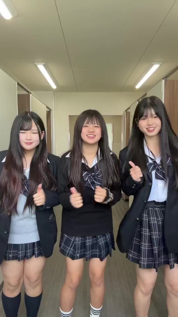 @ひな