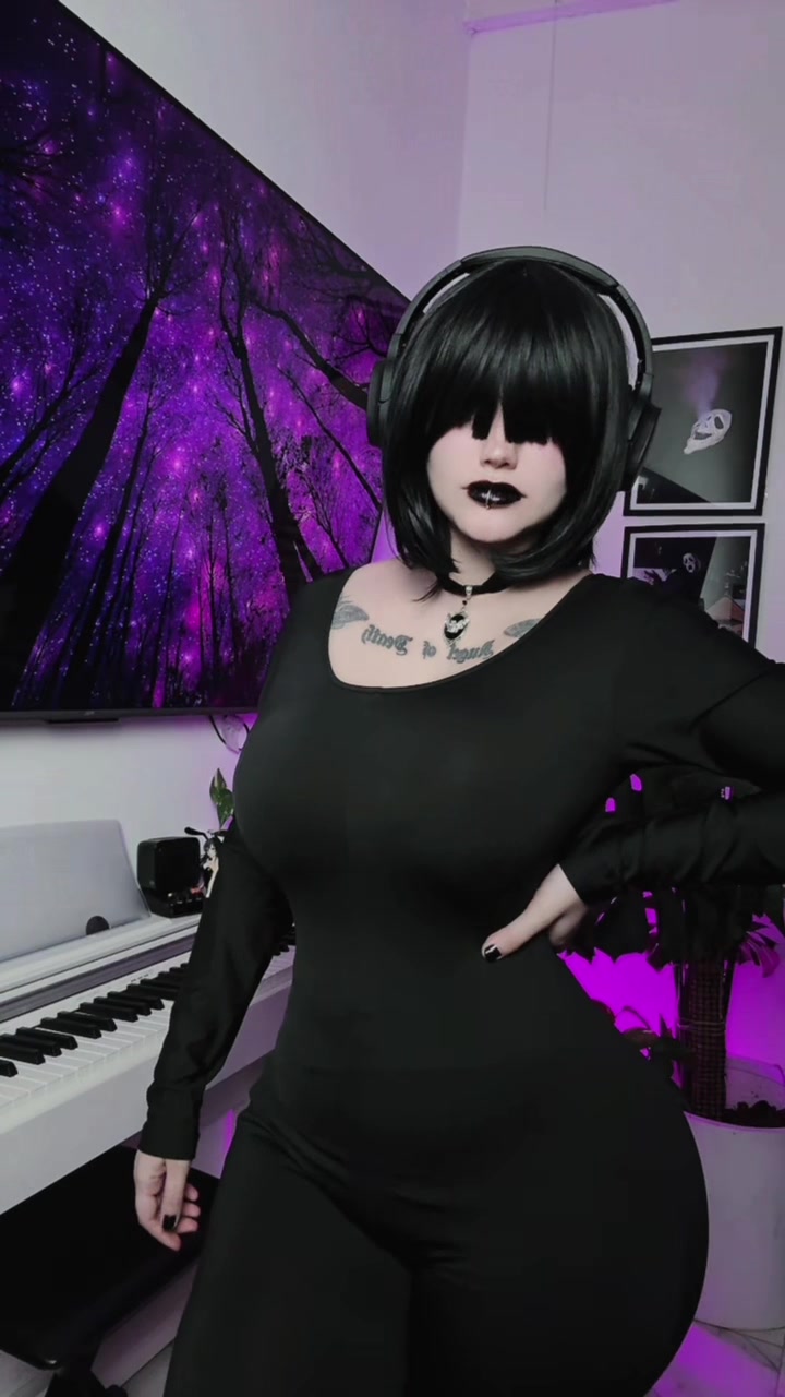 @Deathgothicc🖤
