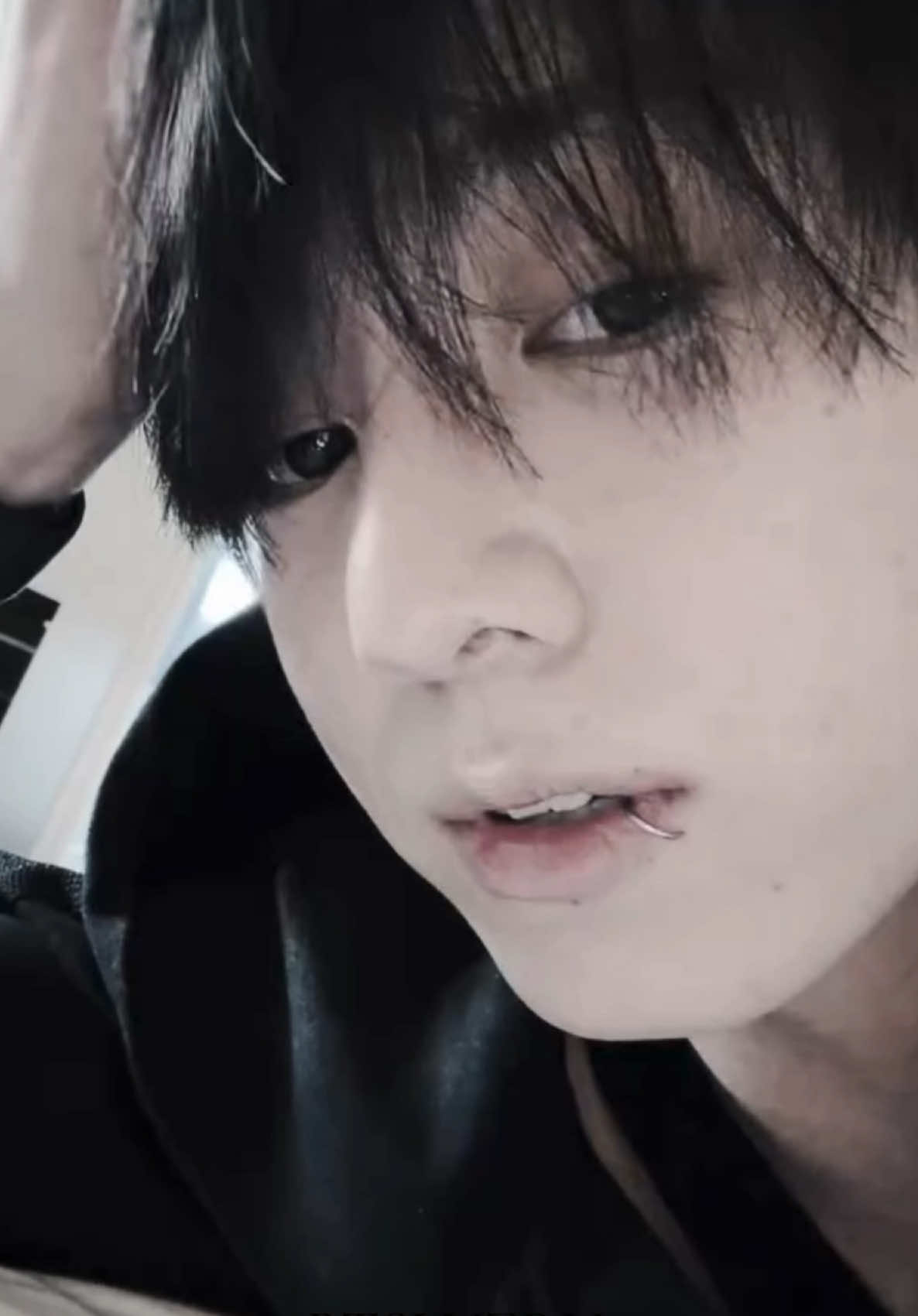 @btslvzrn⊙︎⊝︎⊜︎⁷
