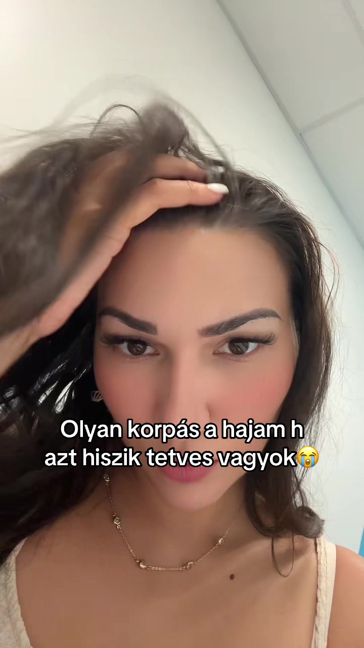 @🇭🇺Aniko🇨🇦
