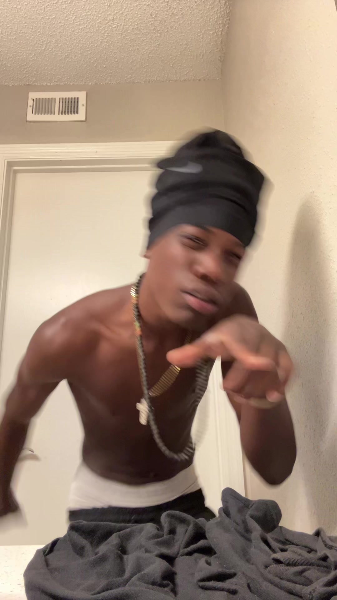 @Mr let me in dat twat