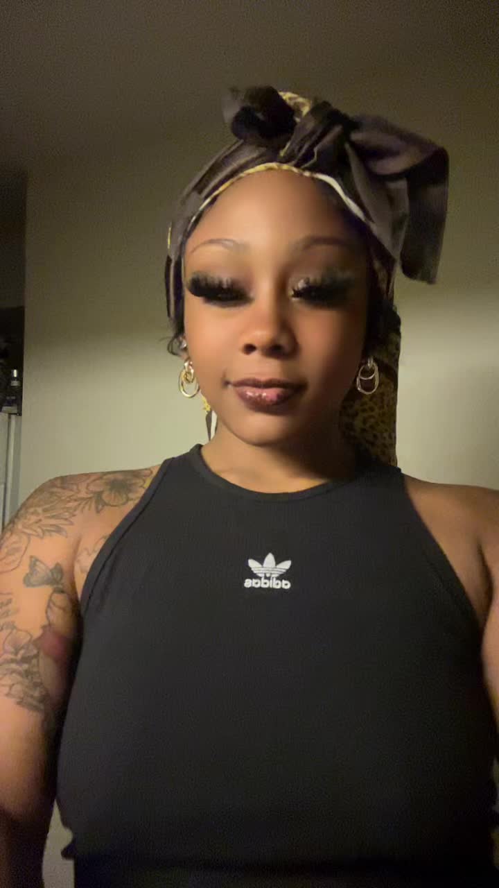 @MAKEOUTHILL