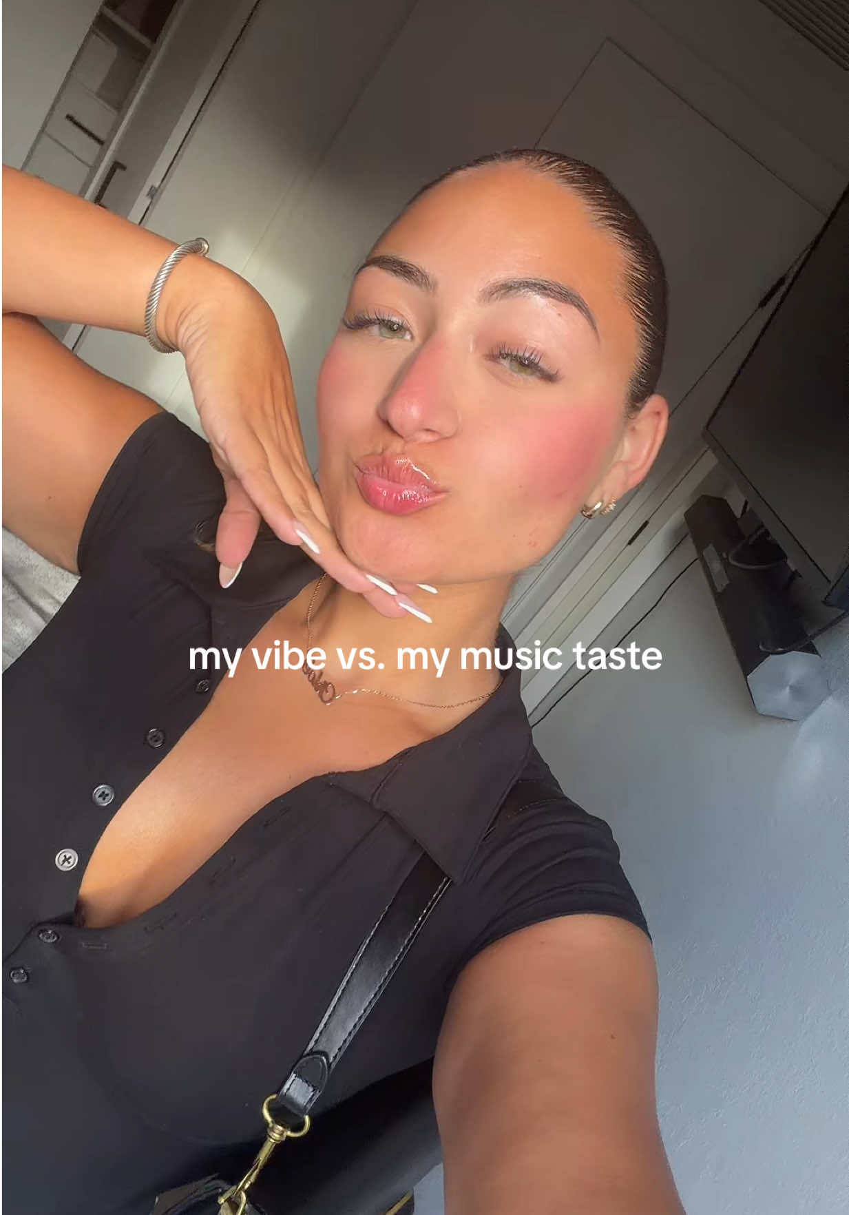 @chloe