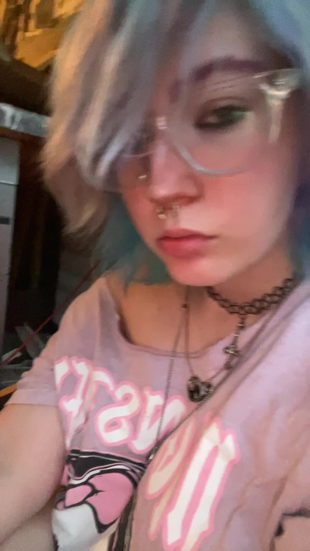 @Zyren👁️