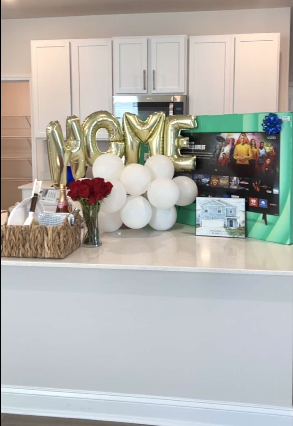@Travia Lawton - Realtor