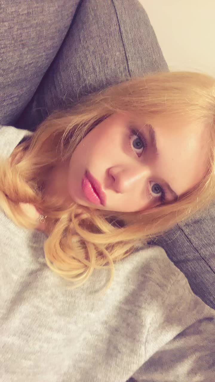 @𝓓𝓸𝓵𝓵𝓲♡