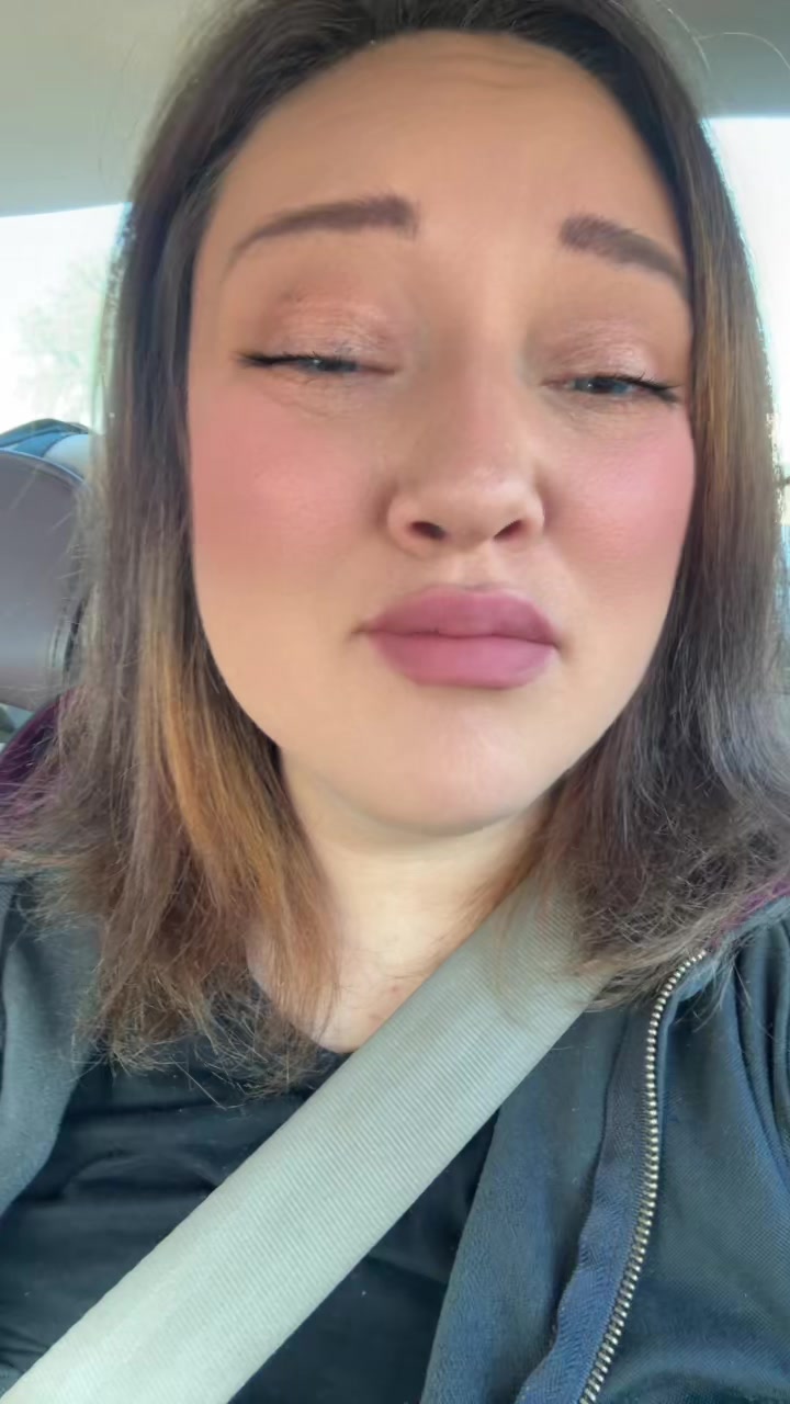 @Tati🫦