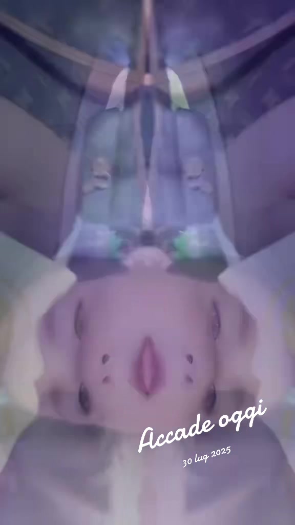 @carolinadecaro