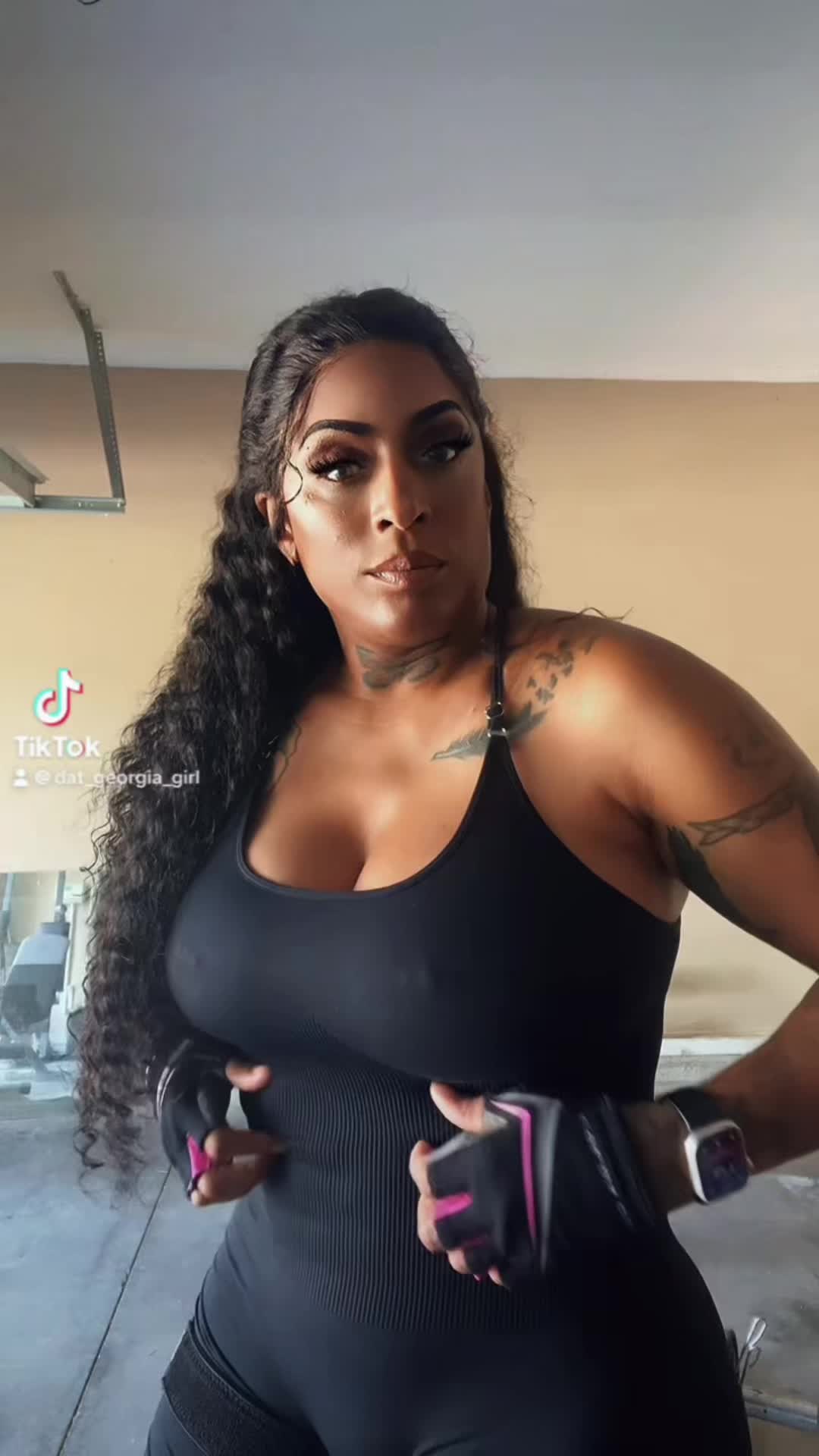 @She_SoTatted😈🦸🏼♀️🫦