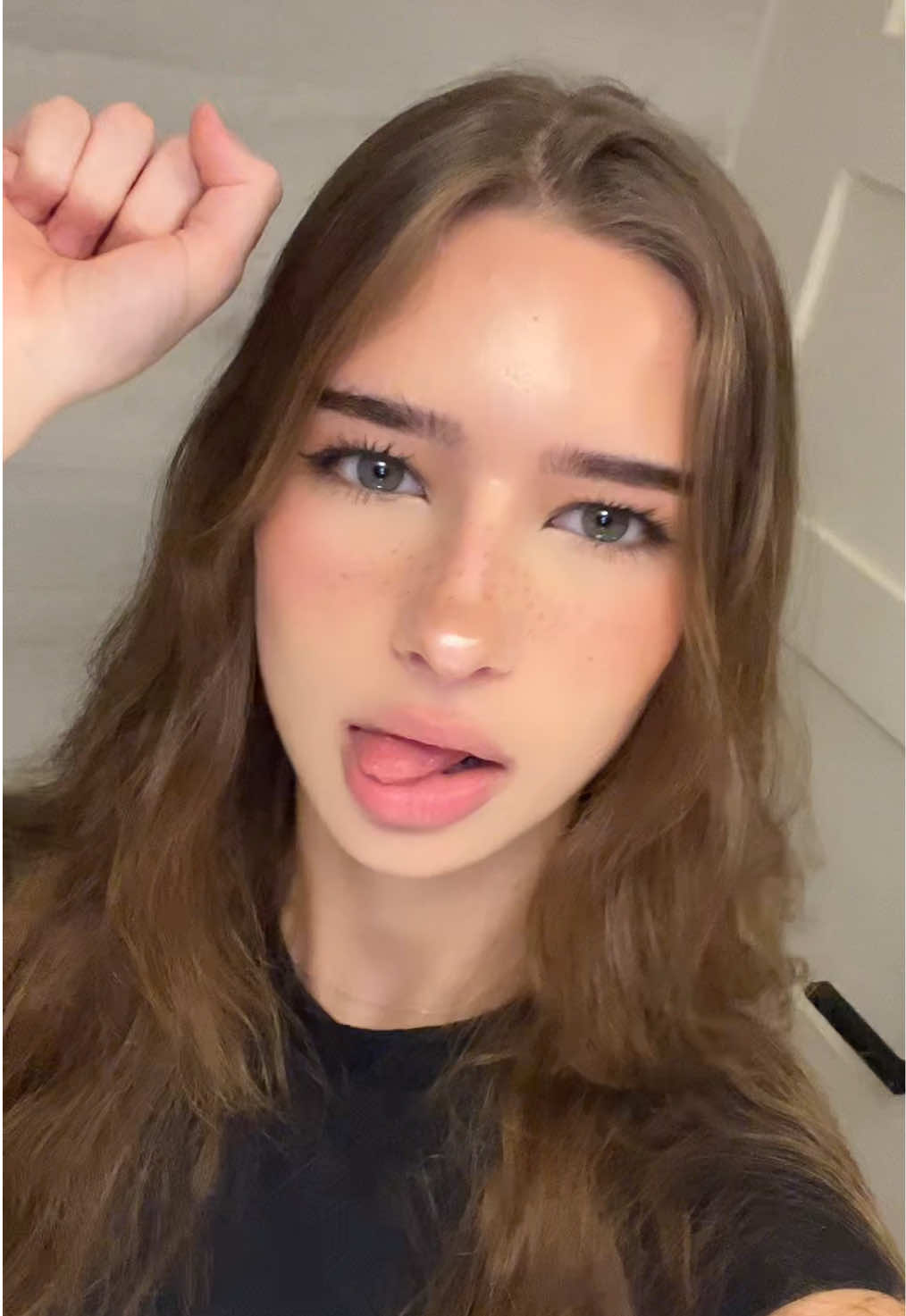 @lizka