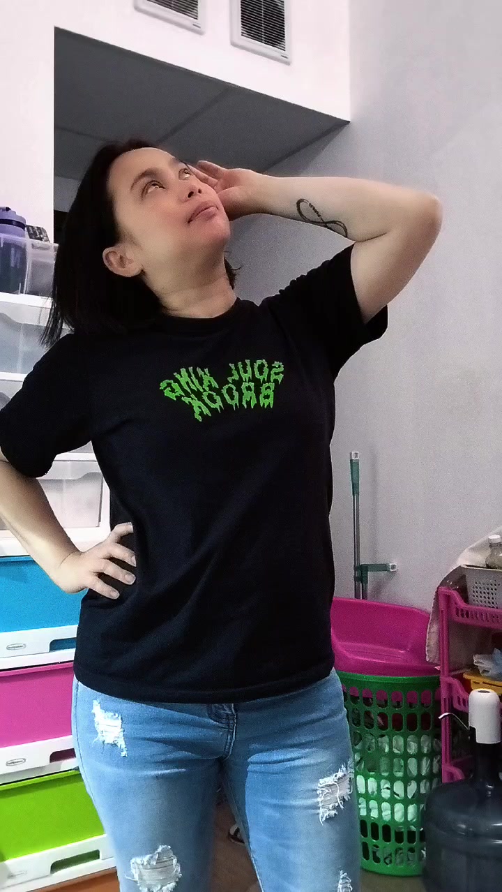 @Jona 🖤