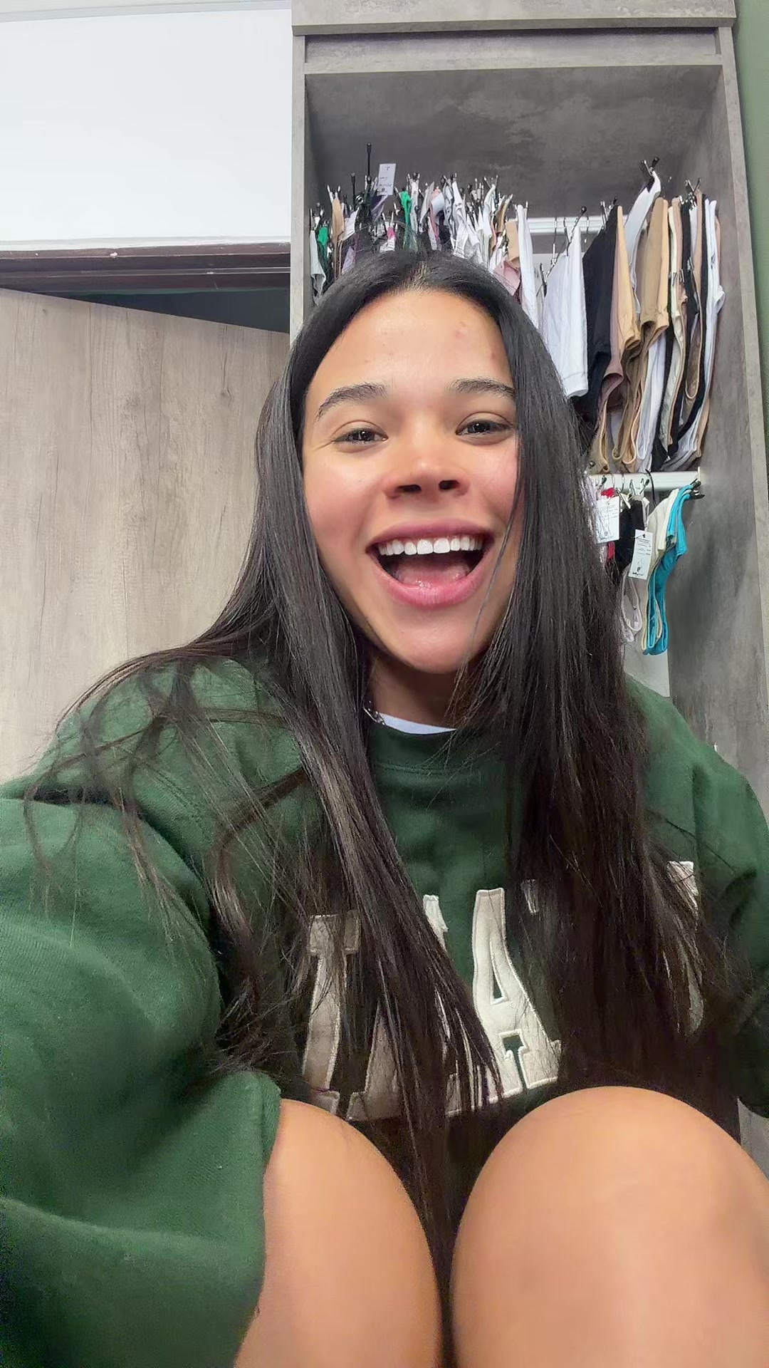 @Oliveraselena