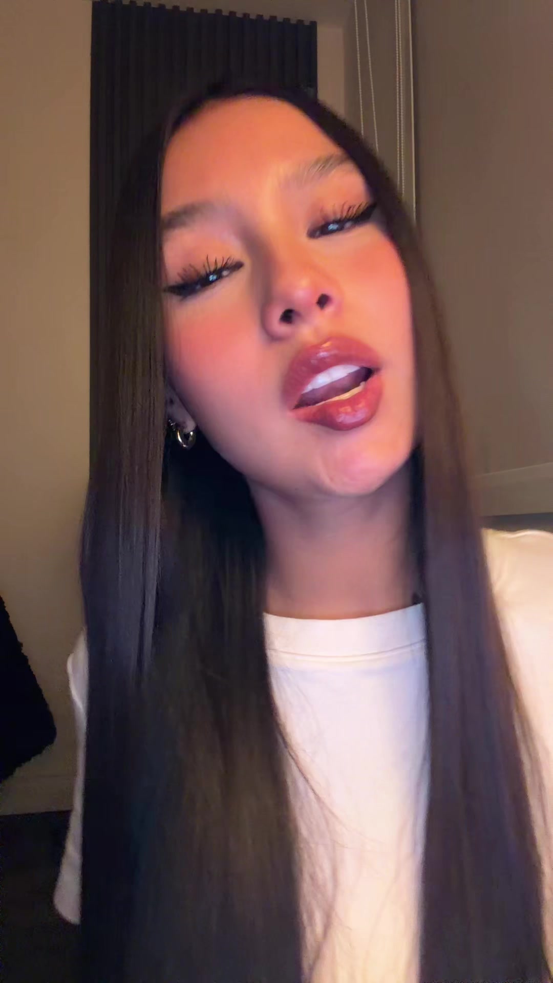 @Valeaarangoo