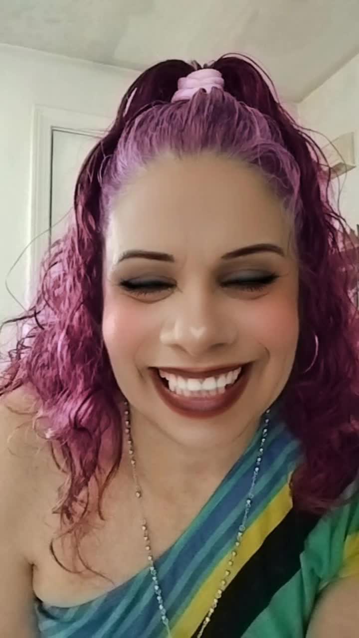 @Desiii