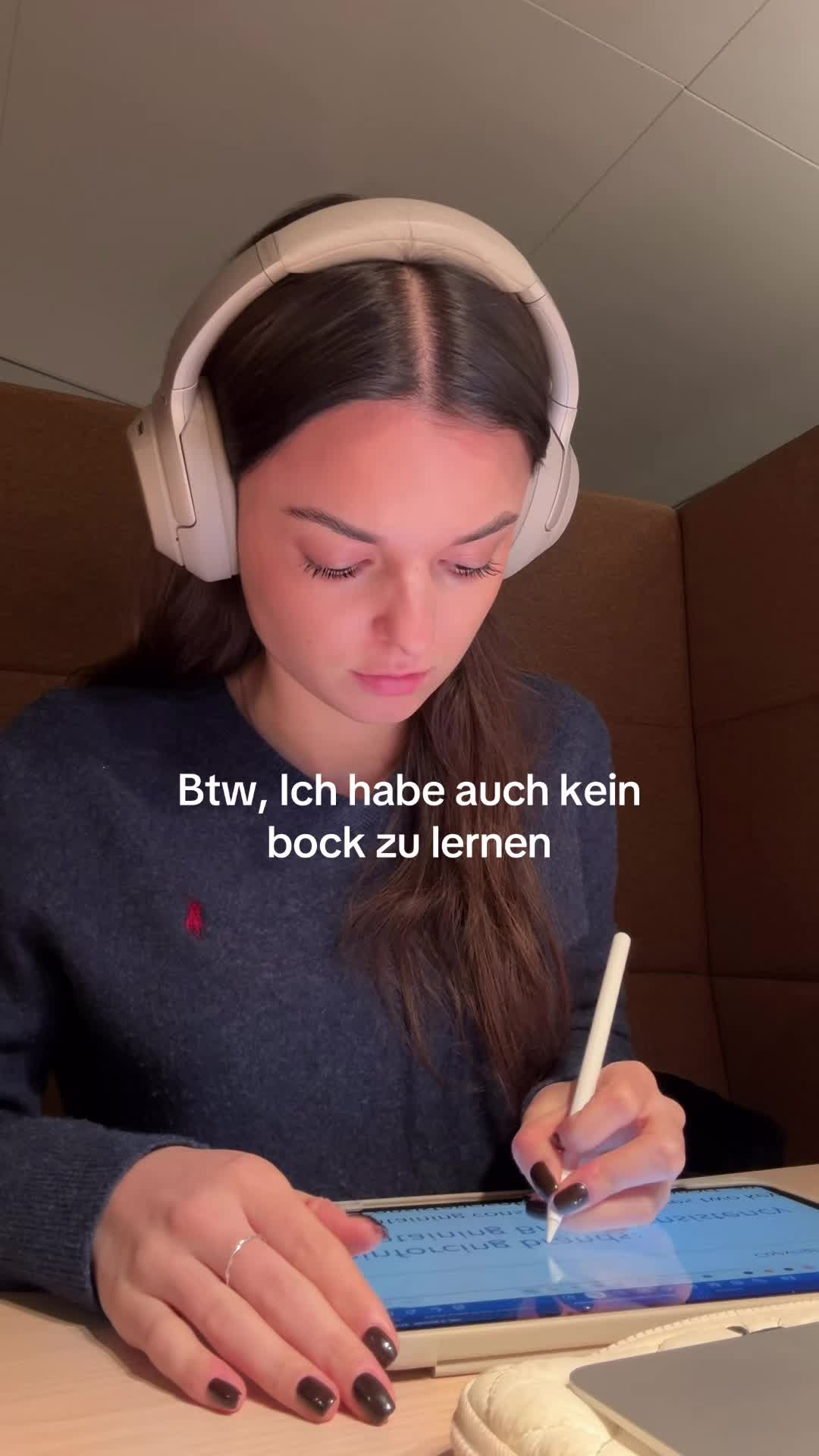 @emelysoll