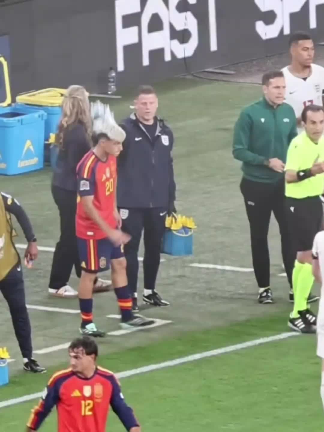 @RODRI_&sup1;⁶🦅