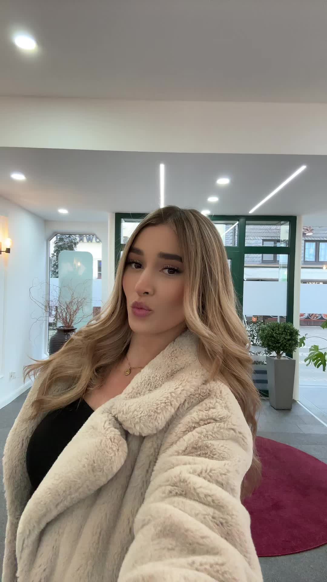 @𝔅𝔲𝔮𝔢