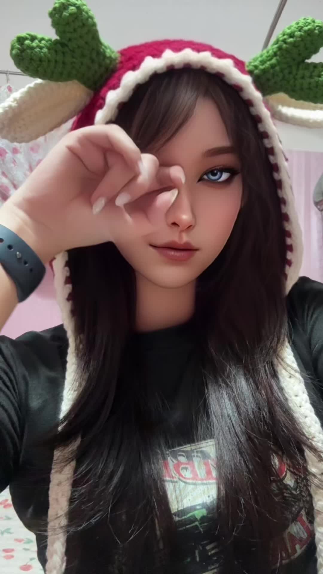 @Maguro v&agrave; Luxii