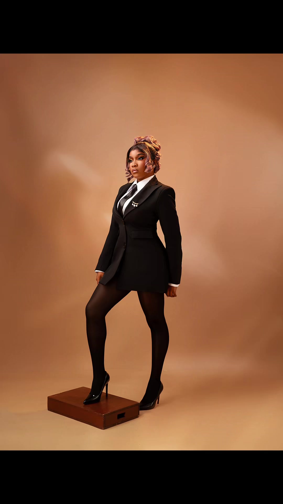 @WOMEN SUITS IN NIGERIA ✂️