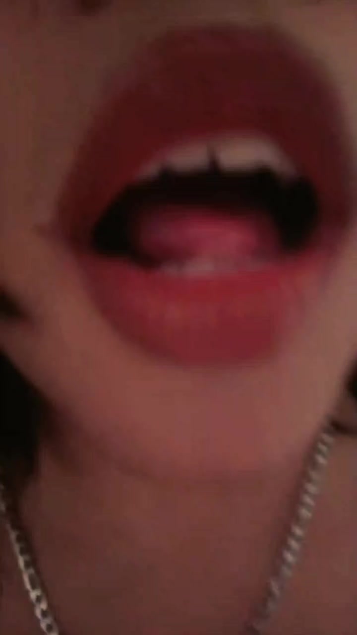 @Vyxen★