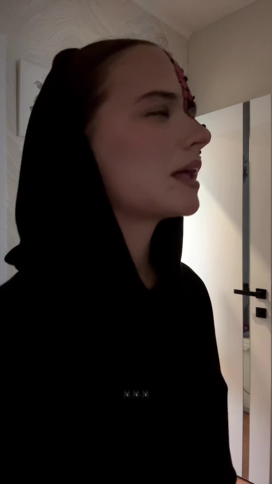 @ijustrelle