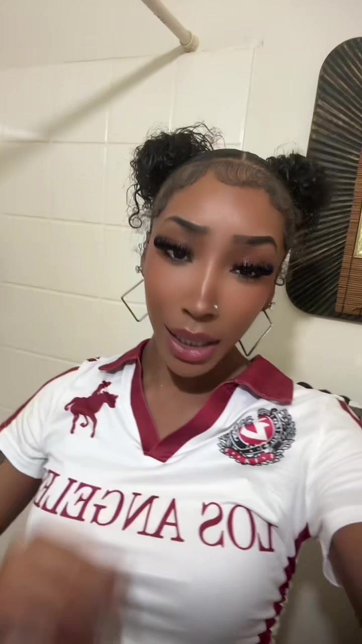 @ForeignDoll