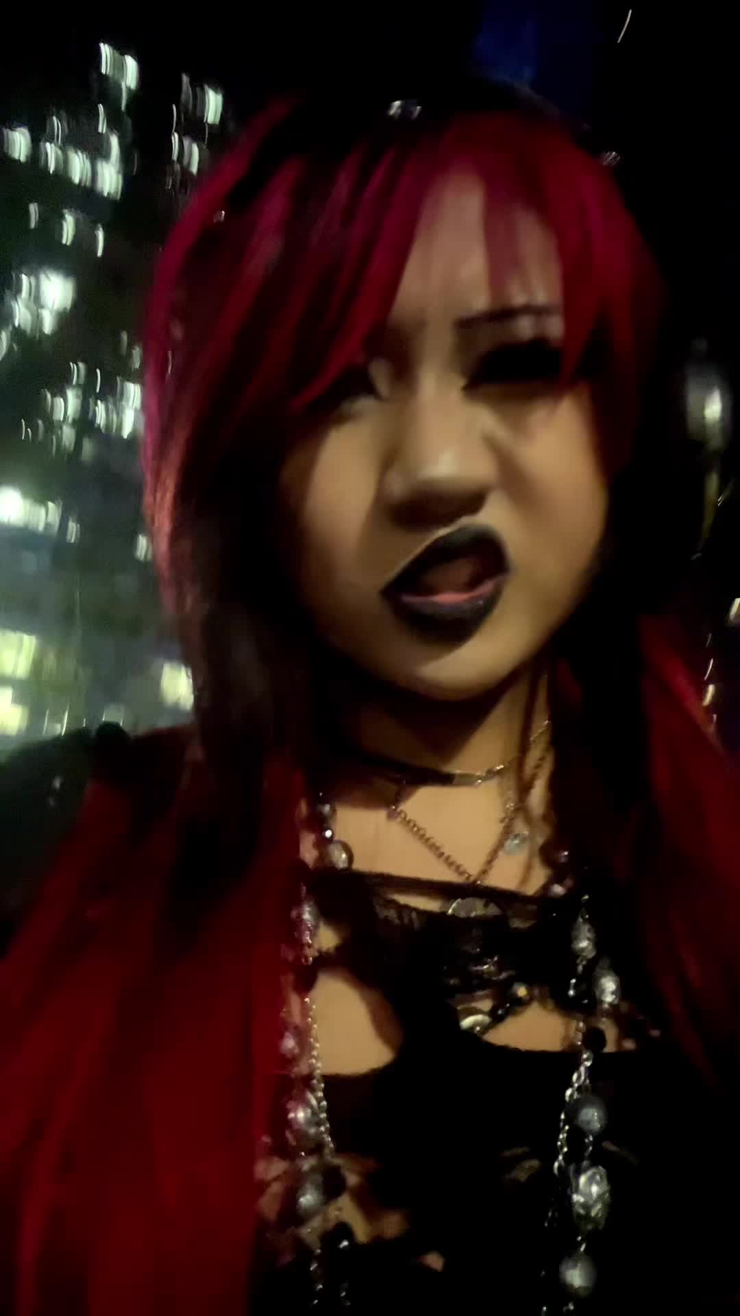 @lux🧟&zwj;♀️