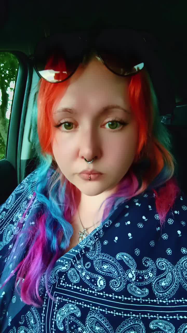 @Rainbowshit13🌺