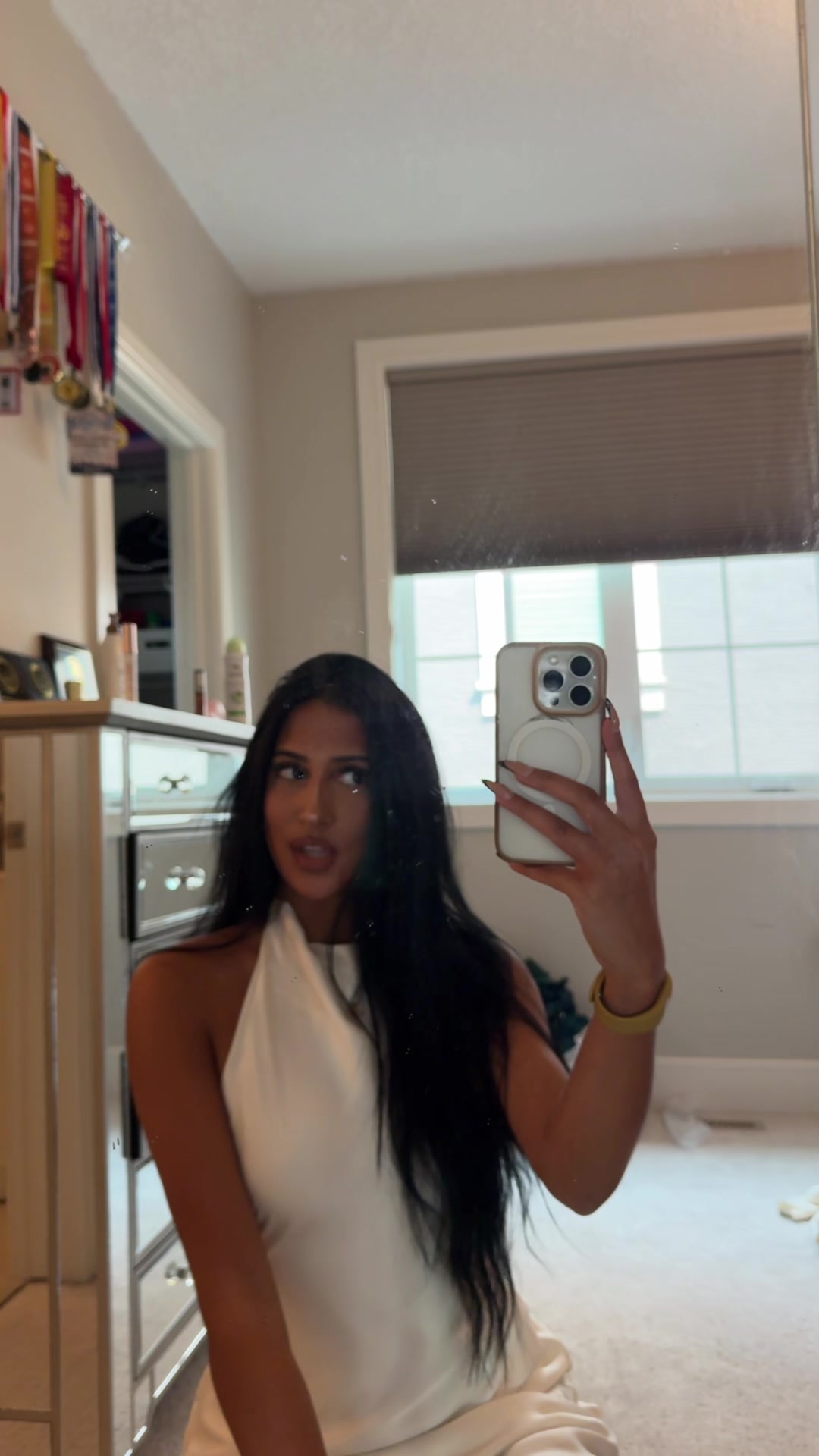 @𝒿.