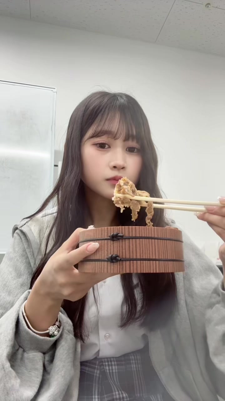 @伊藤彩華