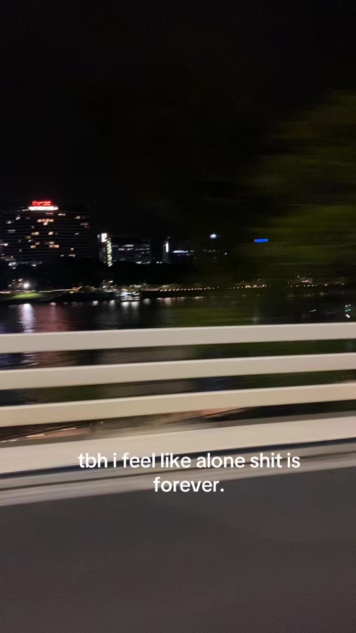 @⃟