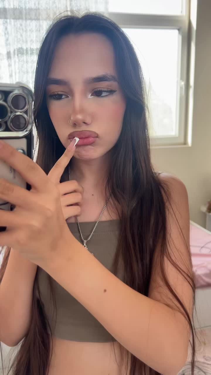 @𝐑𝐨𝐧𝐢🇺🇸