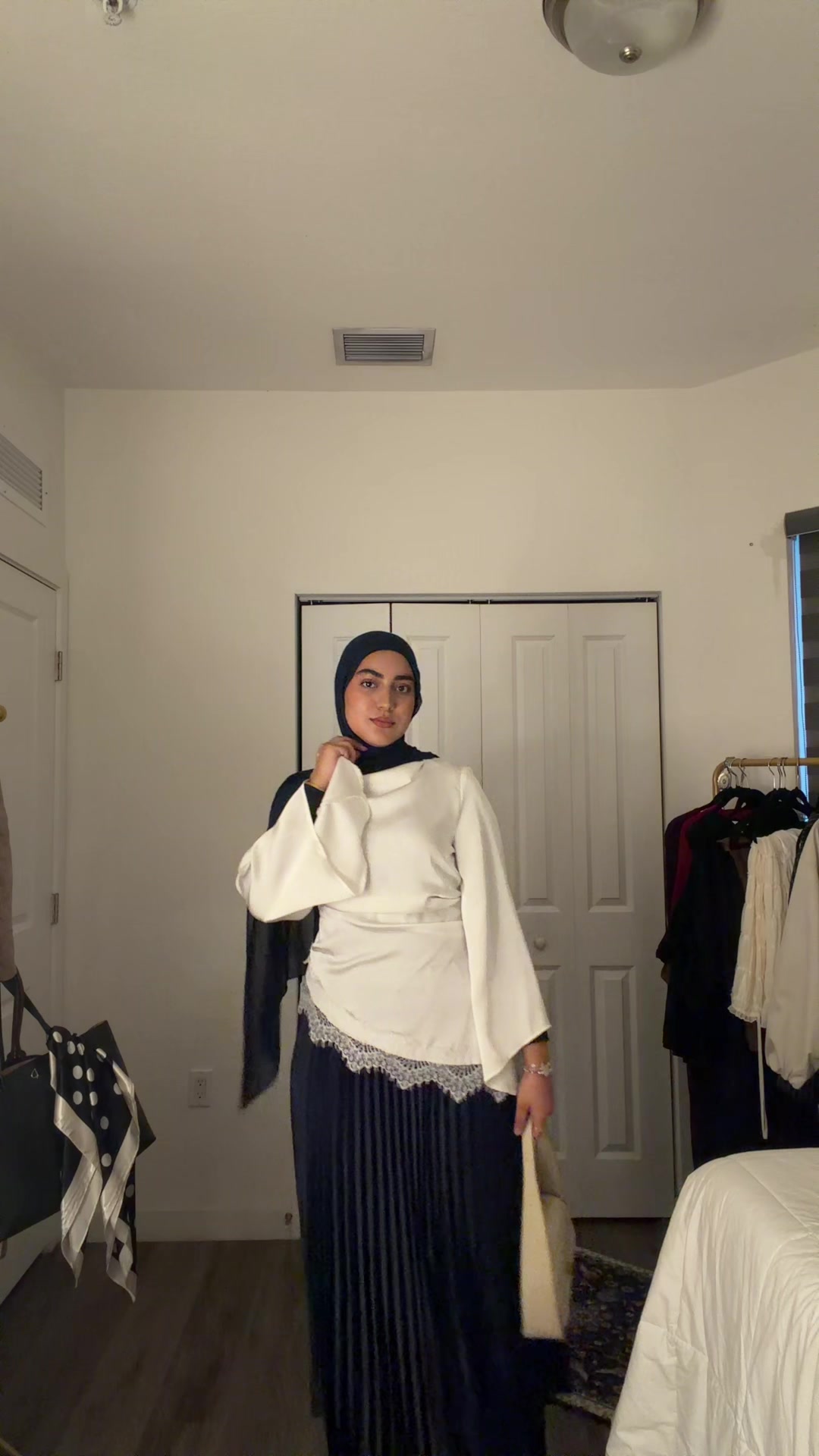 @AmiraInVogue