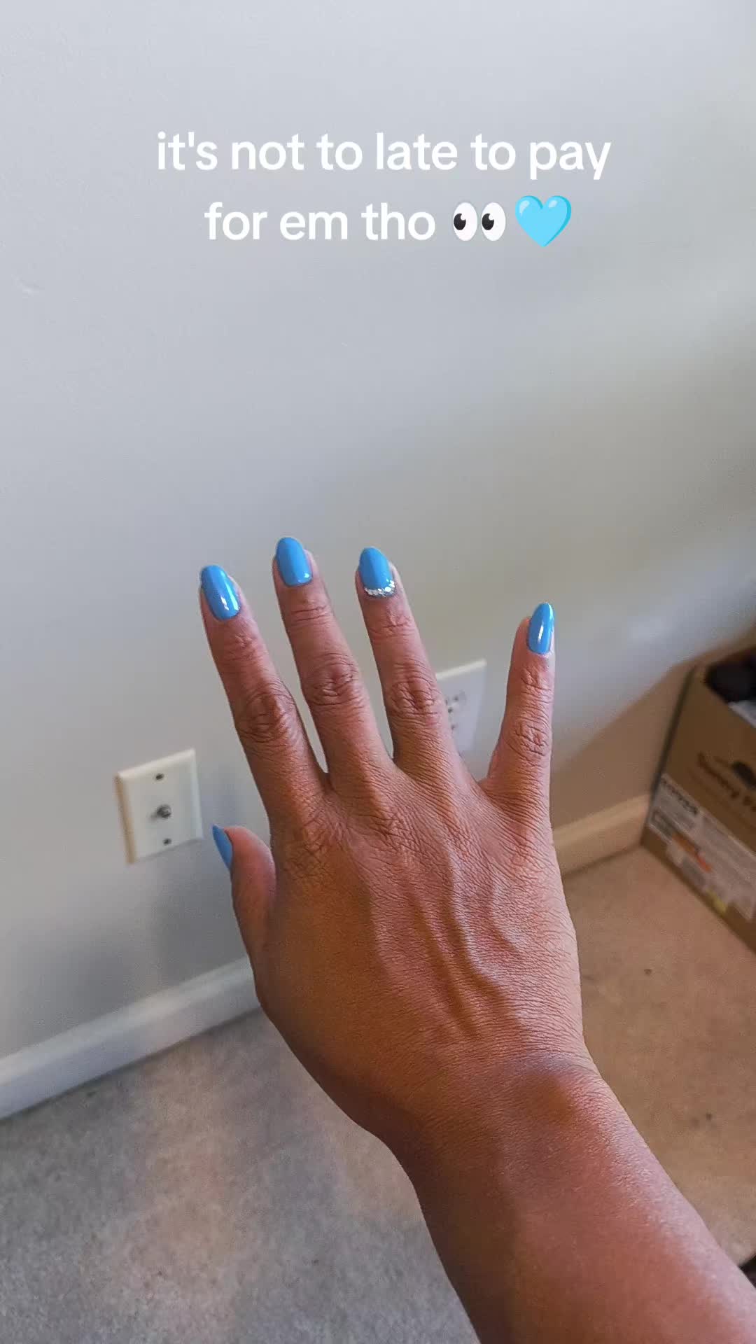 @AuntieMika🖤