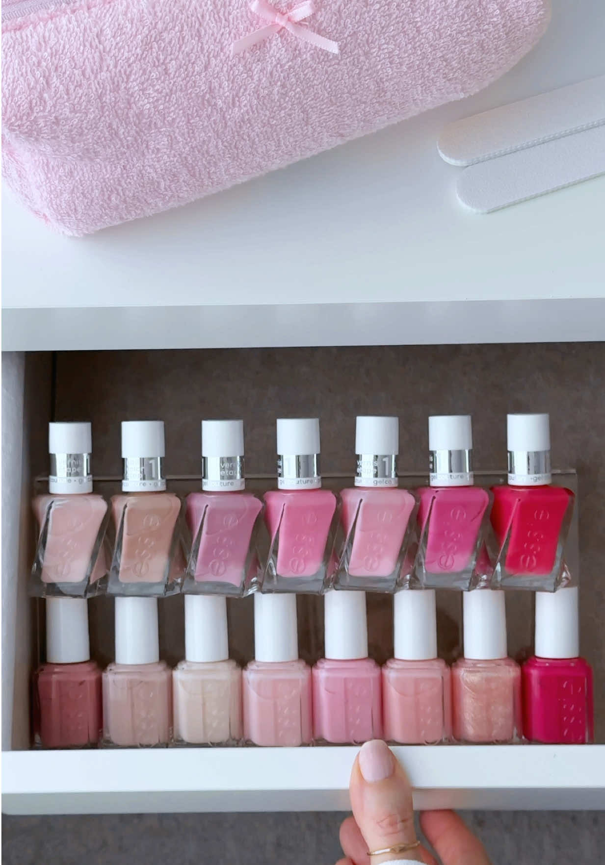 @essie