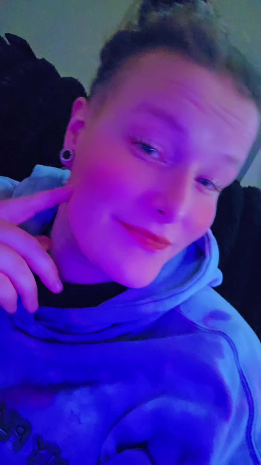 @karrienicole7