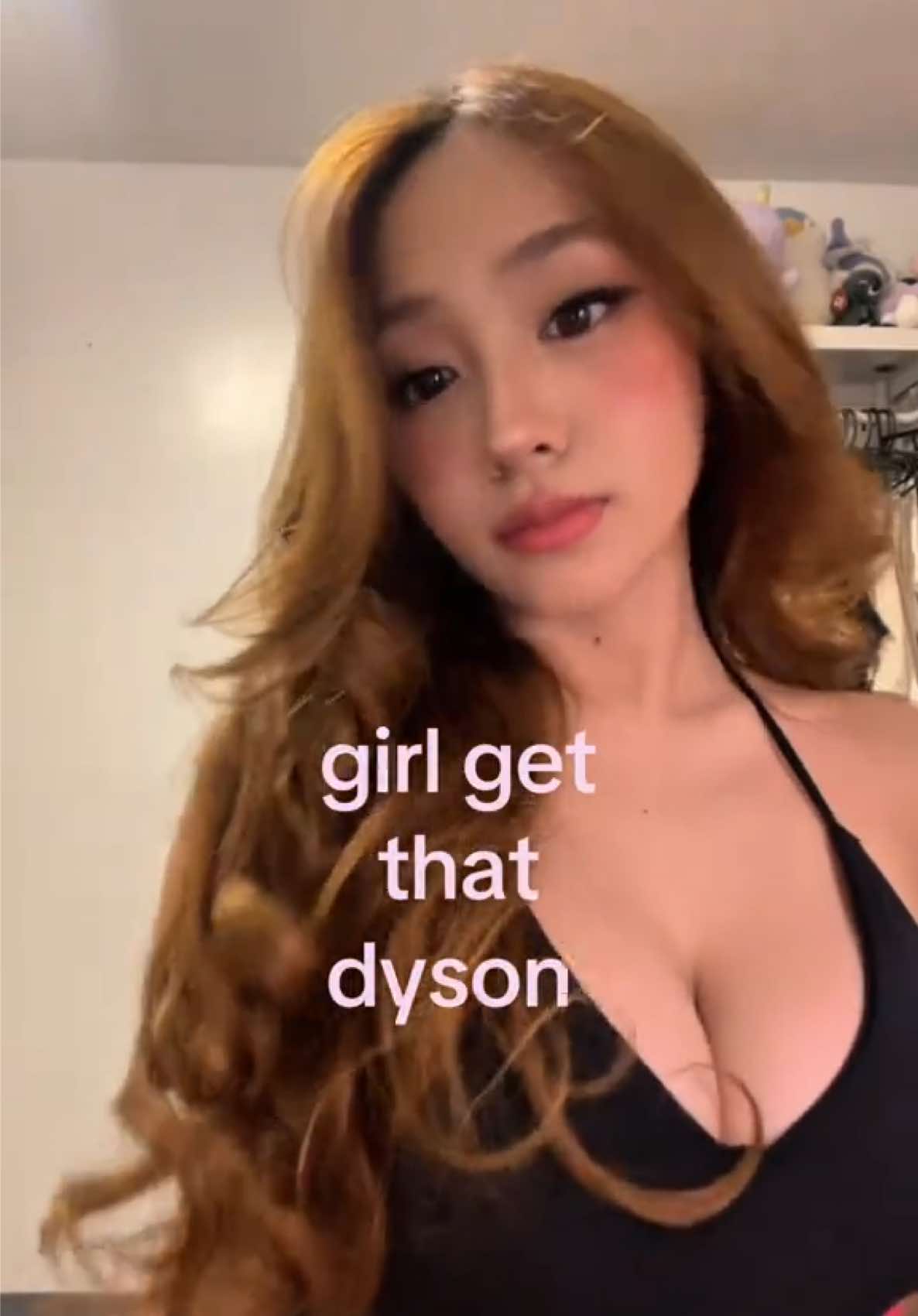 @@angeliqvn on ig