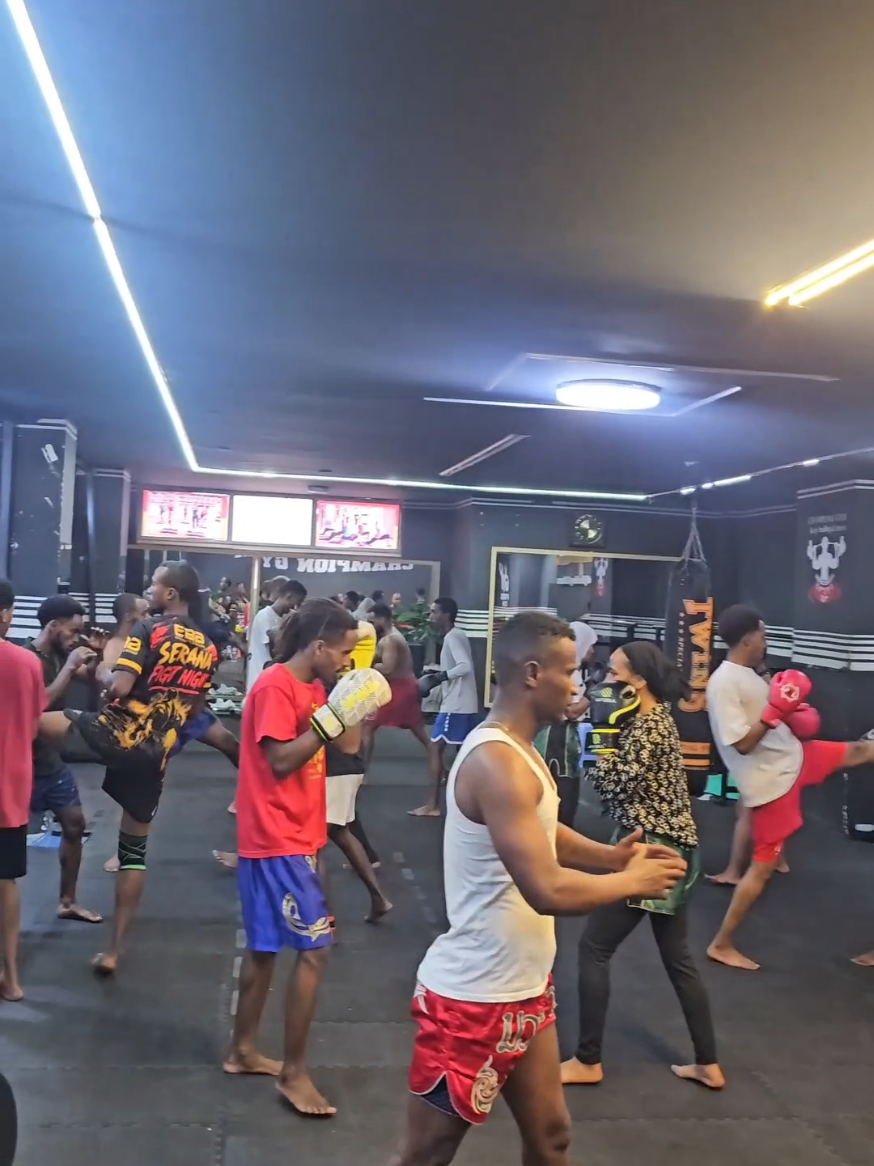 @Tedi shadow muay thai