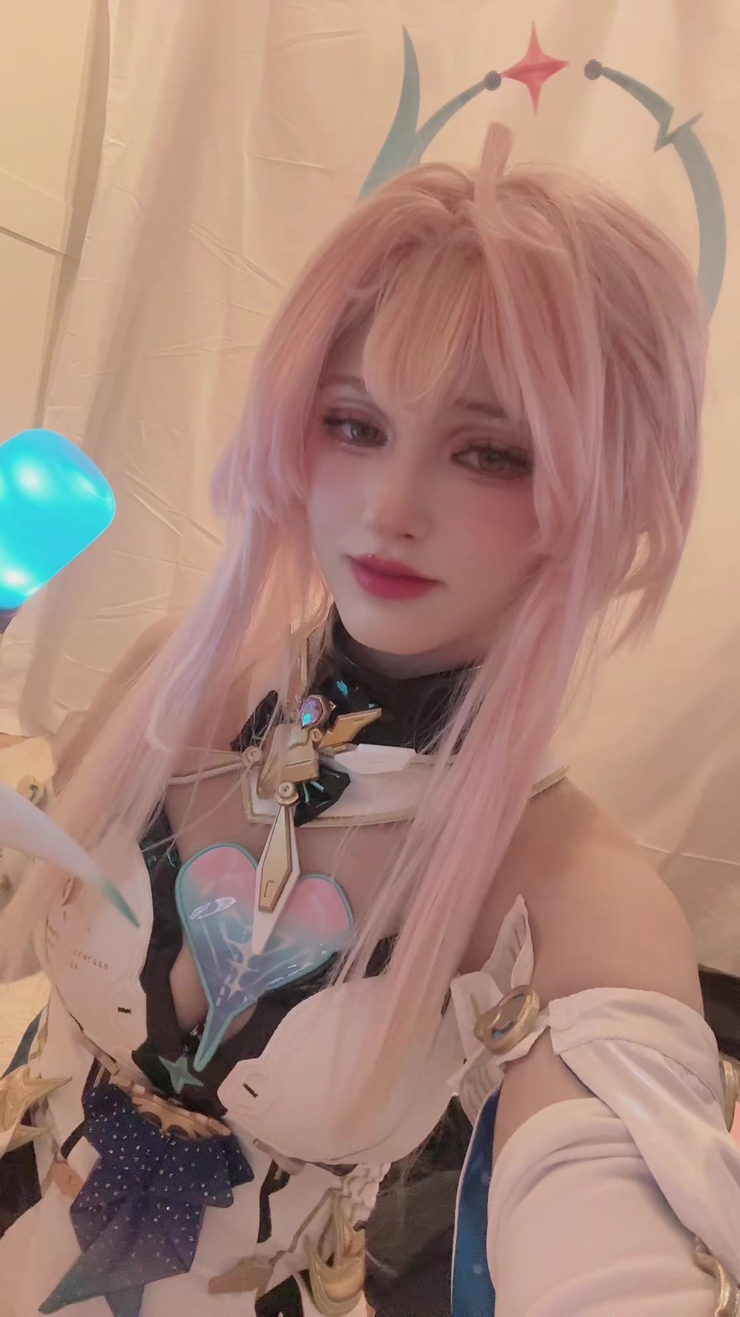 @Xemi👾<ig xemi_cosplay>