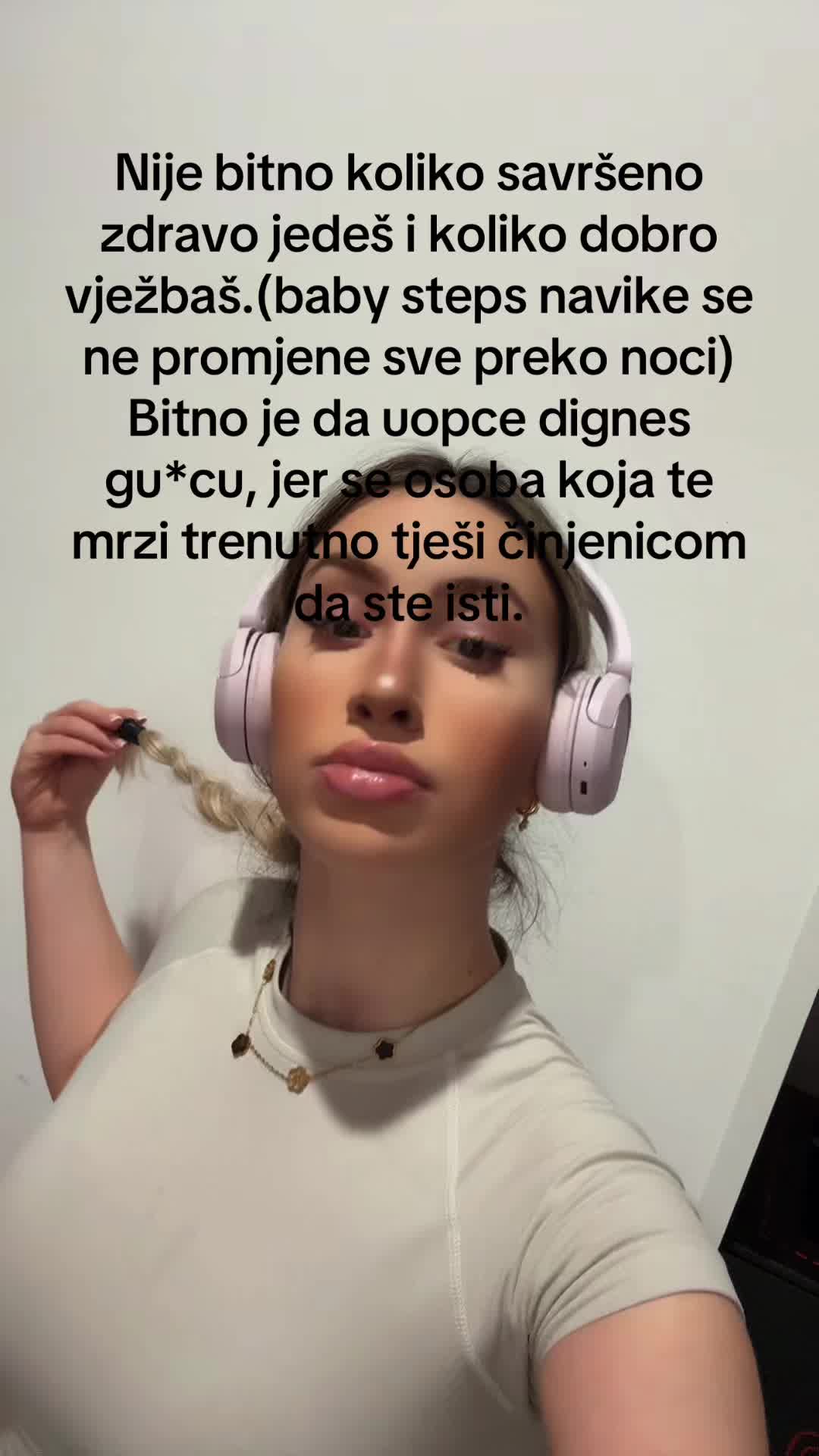 @simonasiiii
