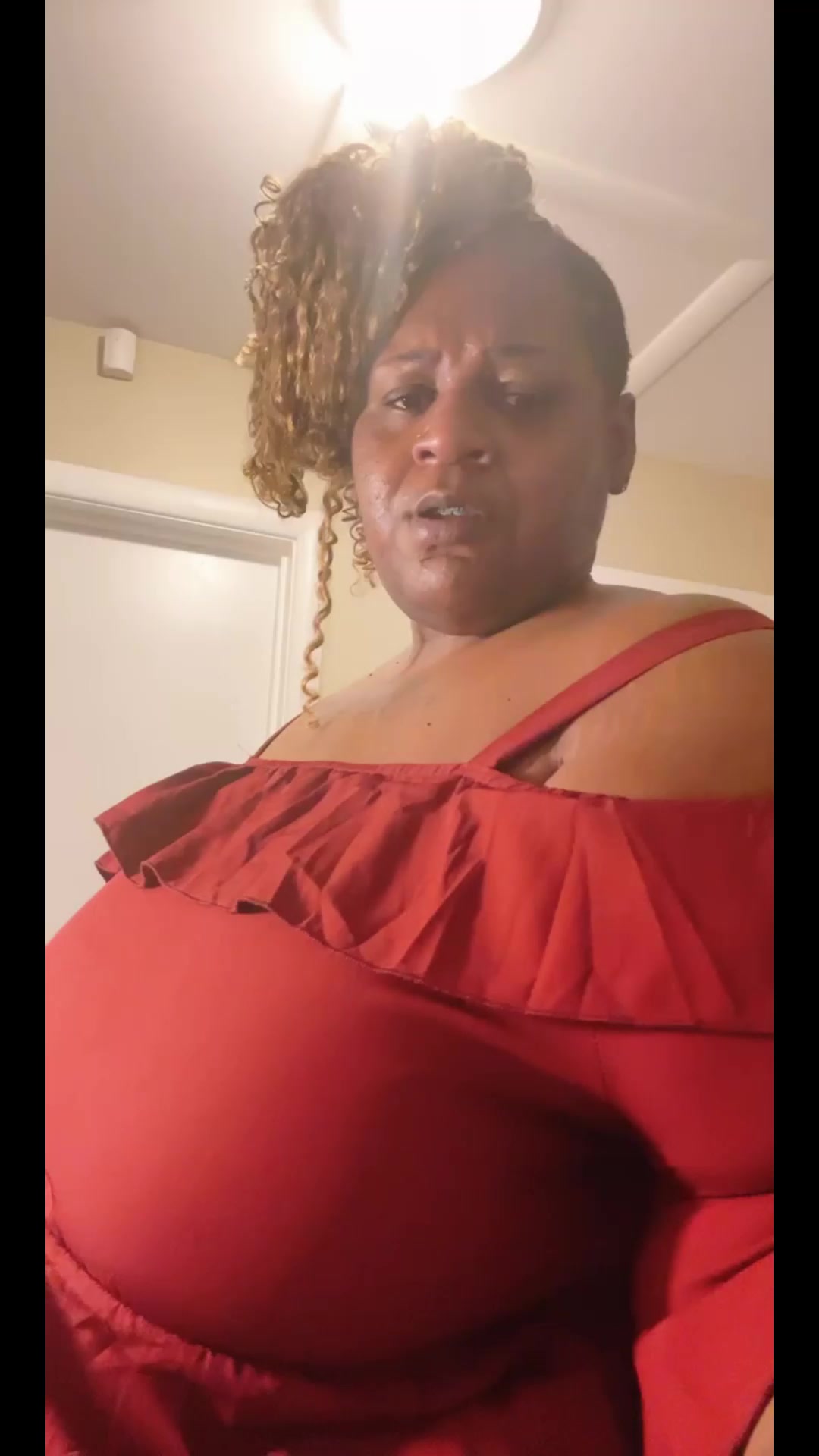 @Juicyedwards