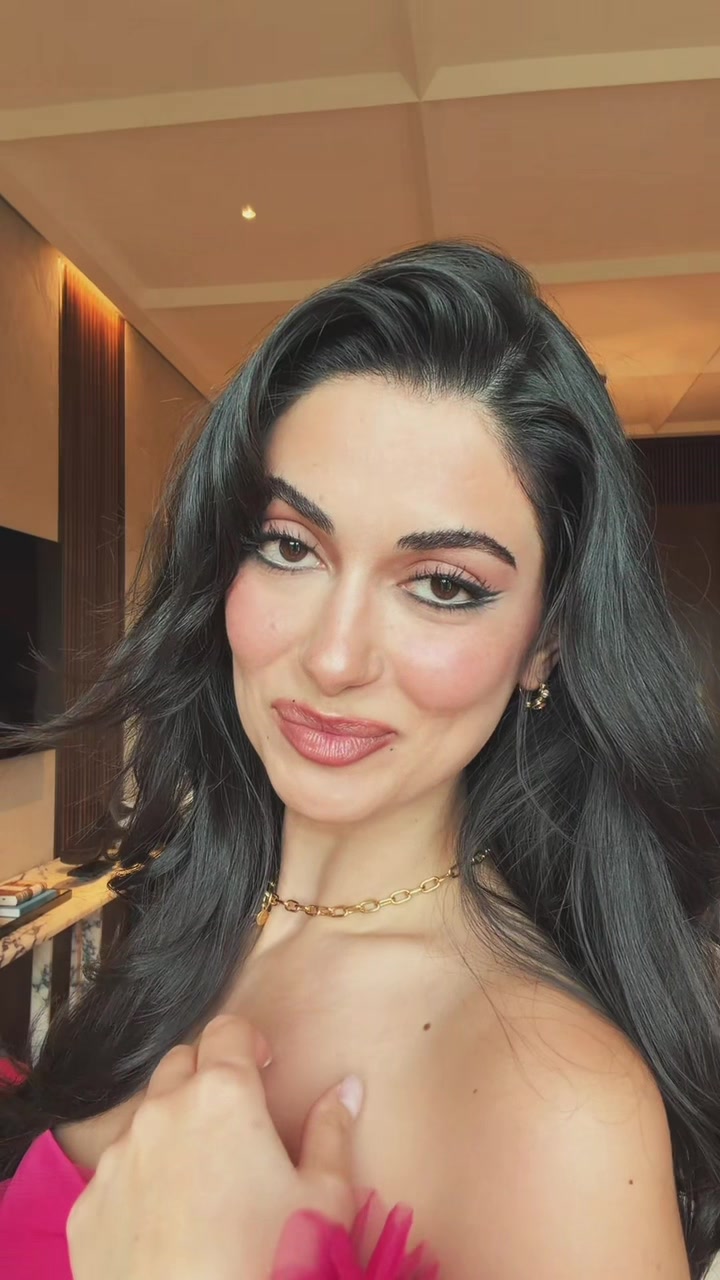 @Aleyna Beyazgül